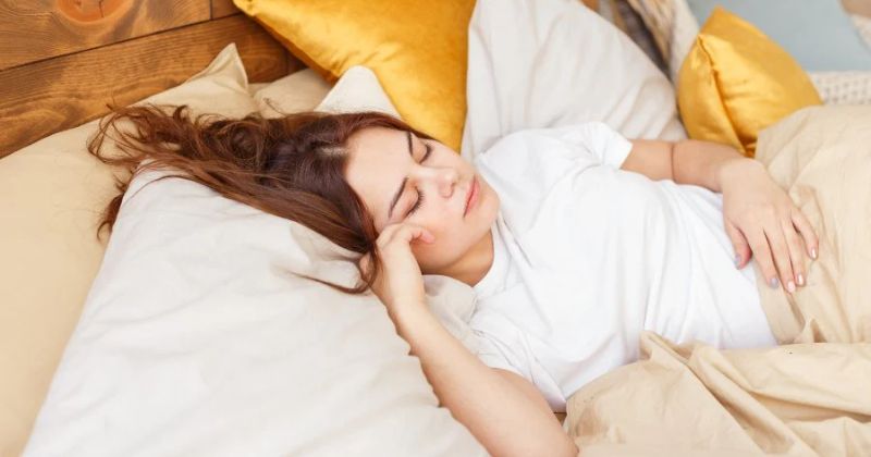 How To Sleep With Straightened Hair And Keep It Perfect Overnight how-to-sleep-with-straightened-hair-and-keep-it-perfect-overnight