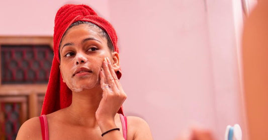 Which Is The Best Face Wash For Teenage Skin?